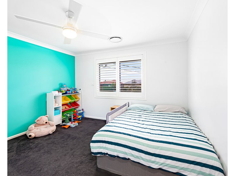 99 COLLEGE STREET, Cambridge Park NSW 2747