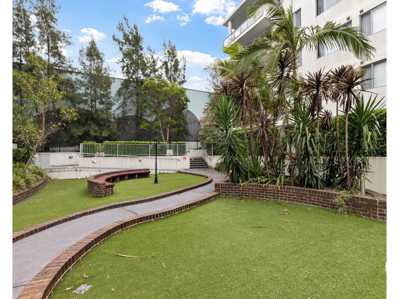 6/8D Myrtle Street, Prospect NSW 2148