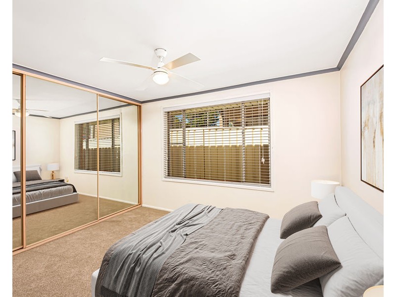4 CLYBURN AVENUE, Jamisontown NSW 2750