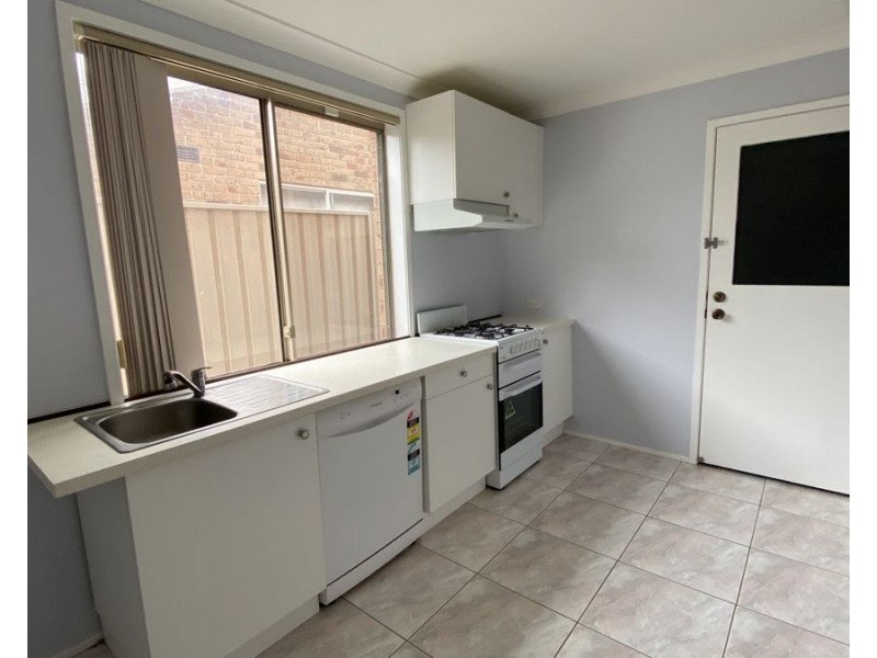 10A FLORIBUNDA AVENUE, Glenmore Park NSW 2745