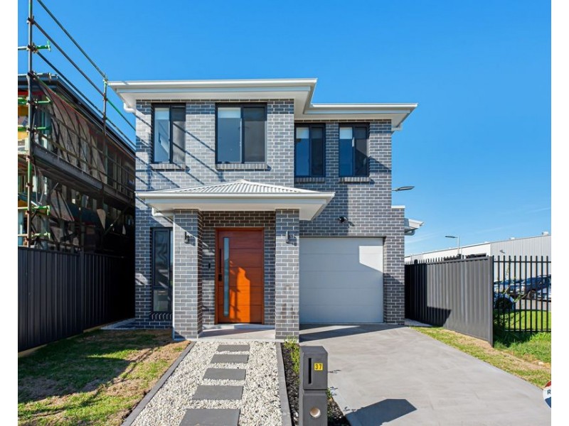 37 SPUR STREET, Werrington NSW 2747