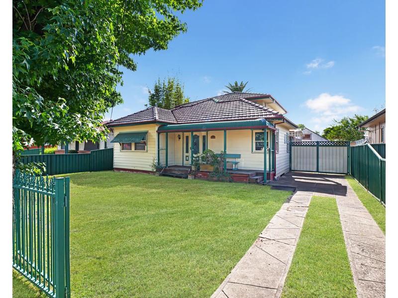 42 COLLEGE STREET, Cambridge Park NSW 2747