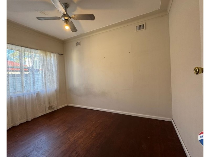 14 LUCY STREET, Kingswood NSW 2747