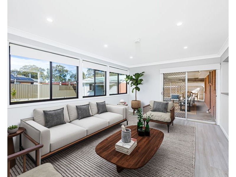 8 CADELL GLEN, St Clair NSW 2759