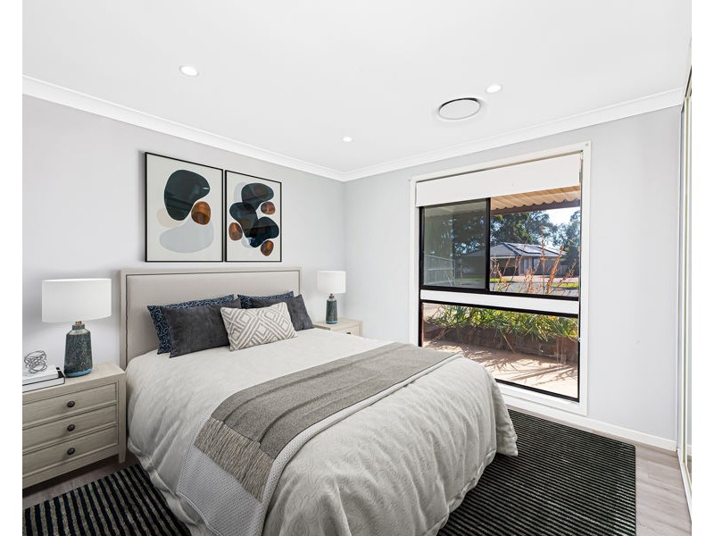 8 CADELL GLEN, St Clair NSW 2759