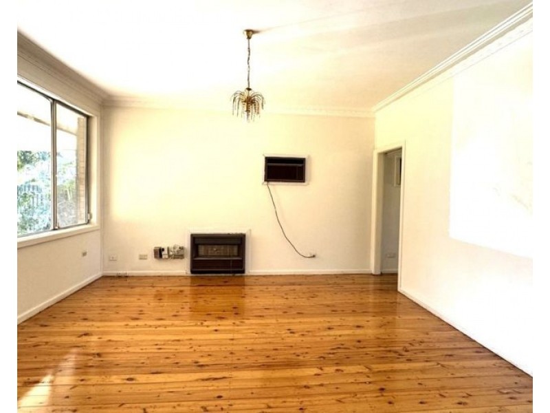 4 HOPE STREET, Penrith NSW 2750