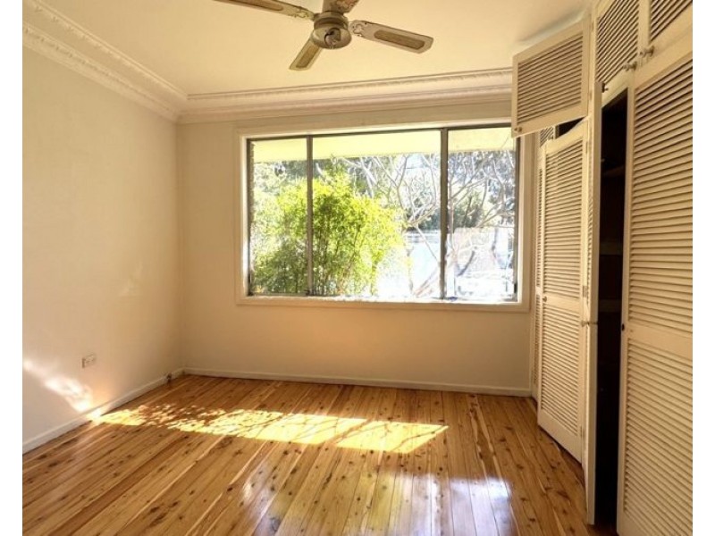 4 HOPE STREET, Penrith NSW 2750