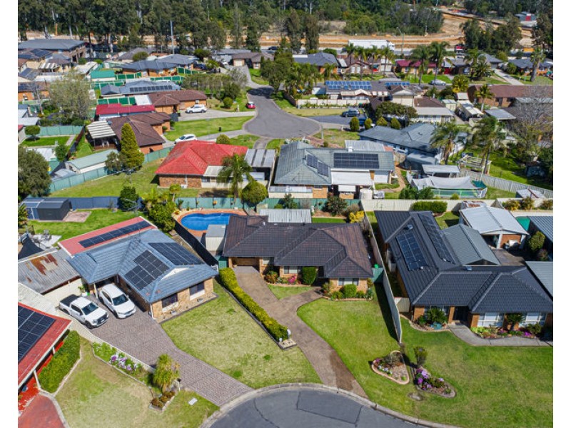 15 Marne Place, St Clair NSW 2759