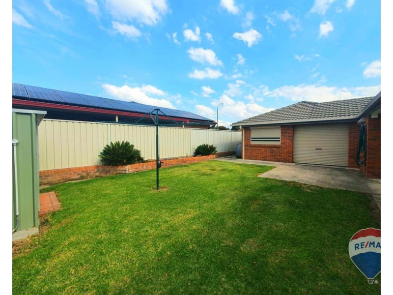 1 OSPREY PLACE, Claremont Meadows NSW 2747