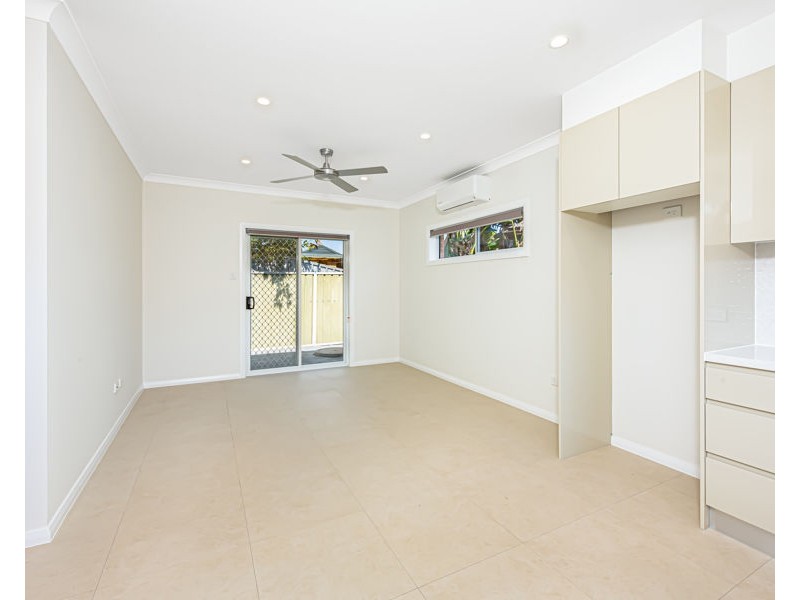 12A CARNATION AVENUE, Claremont Meadows NSW 2747