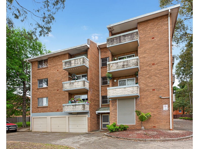 8/17-19 SANTLEY CRESCENT, Kingswood NSW 2747