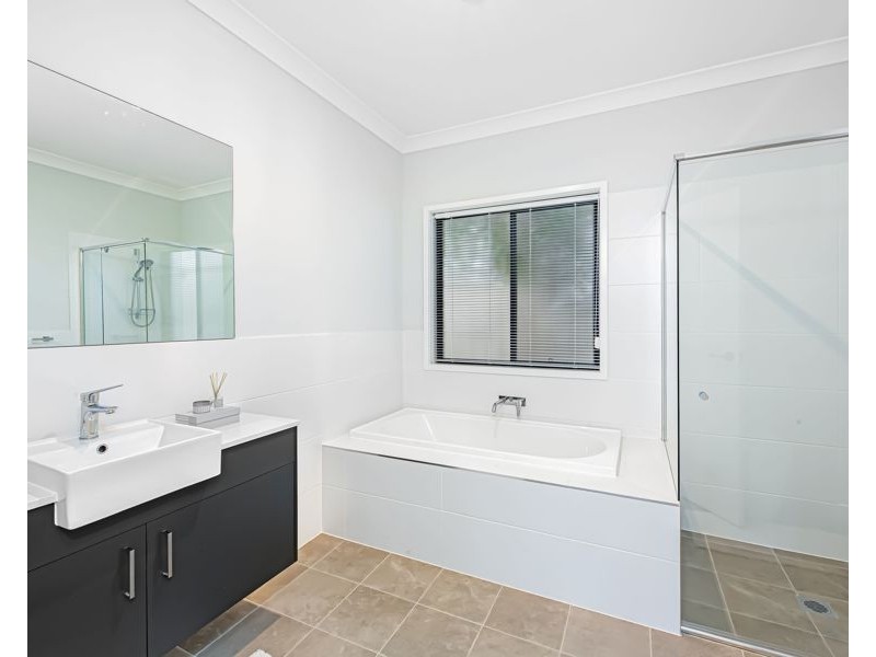 76 & 76A CAMBRIDGE STREET, Cambridge Park NSW 2747