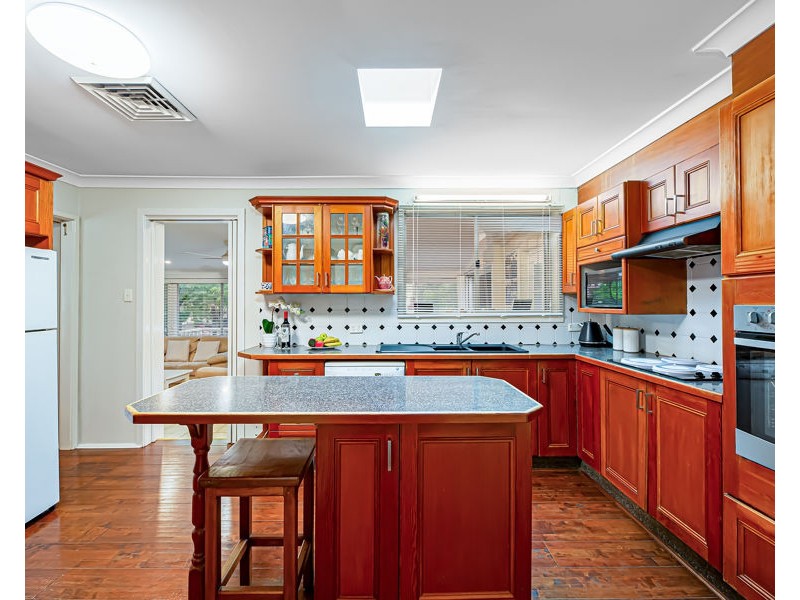 2 DUNDEE STREET, Cambridge Park NSW 2747