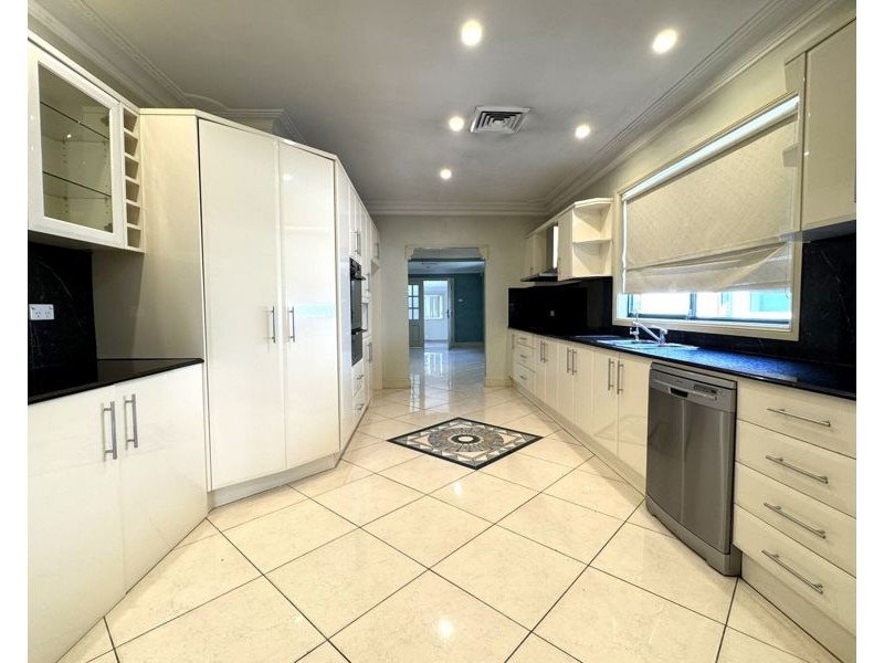 137 CANBERRA STREET, St Marys NSW 2760