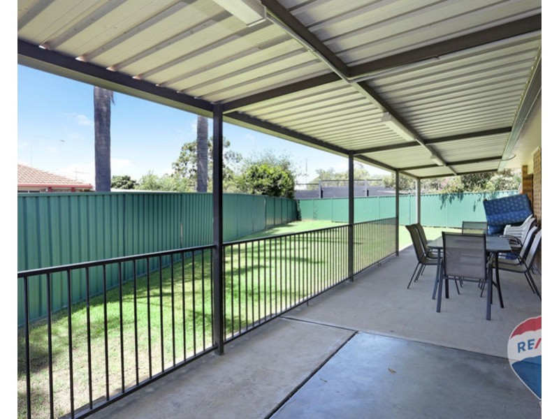 12 WERONA AVENUE, Claremont Meadows NSW 2747