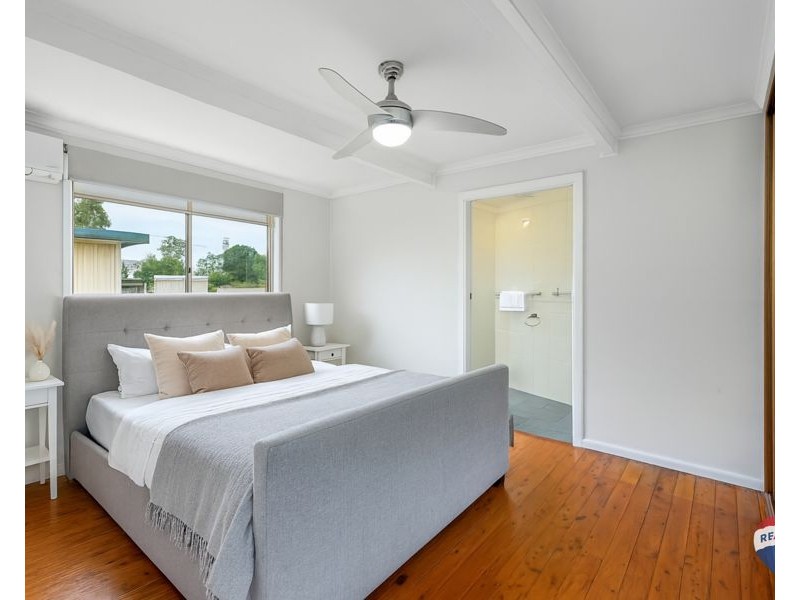 14 PEMBROKE STREET, Cambridge Park NSW 2747