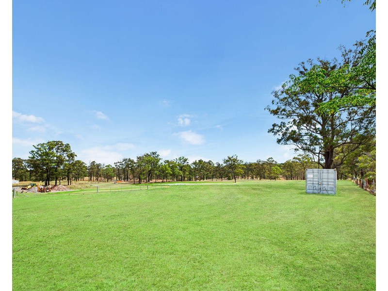 75 SIXTH ROAD, Berkshire Park NSW 2765