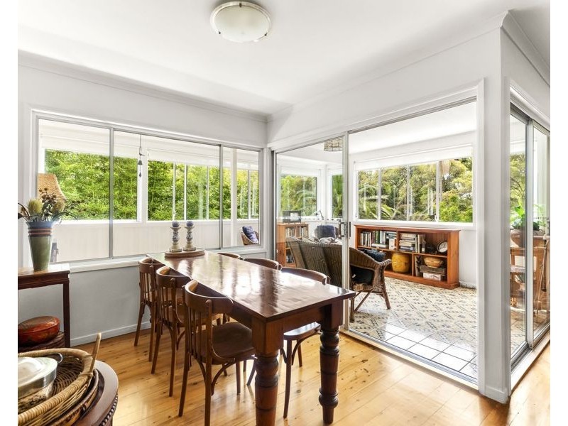 8 Spinnaker Avenue, Tascott NSW 2250