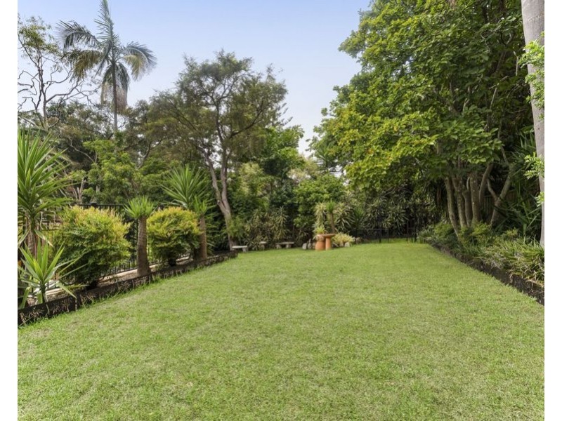 8 Spinnaker Avenue, Tascott NSW 2250