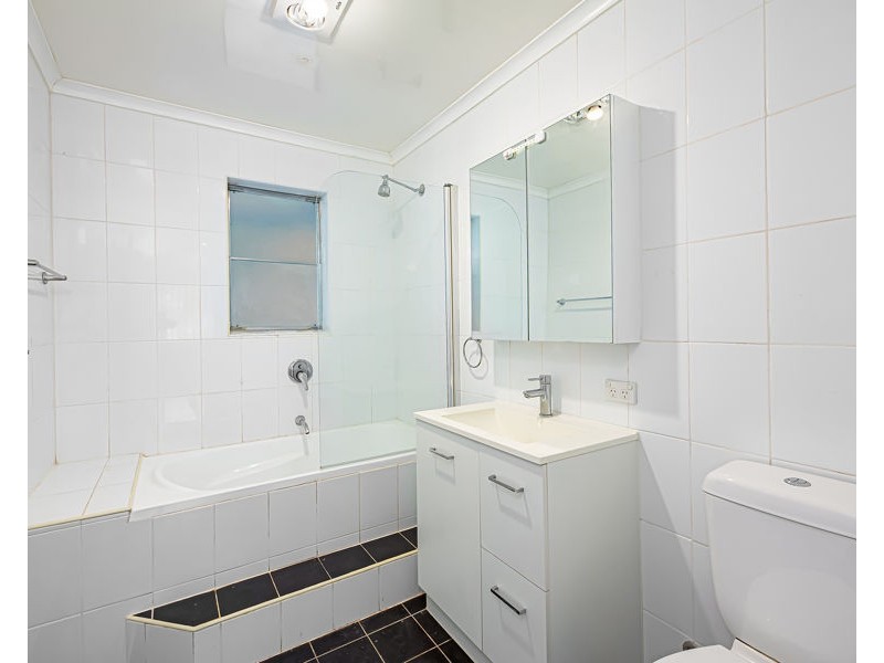 17 HARROW ROAD, Cambridge Park NSW 2747