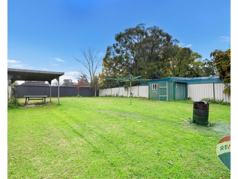 5 CONWAY AVENUE, Cambridge Park NSW 2747