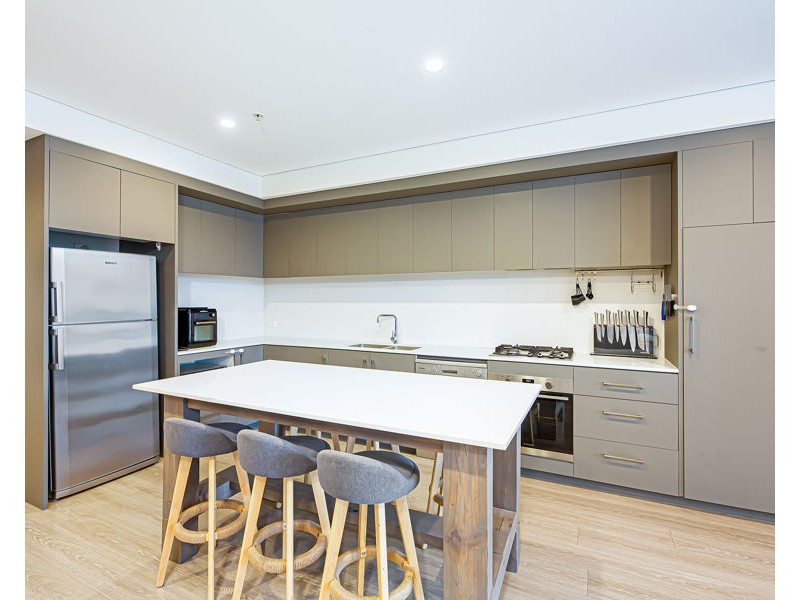 608/26B Lord Sheffield Circuit, Penrith NSW 2750