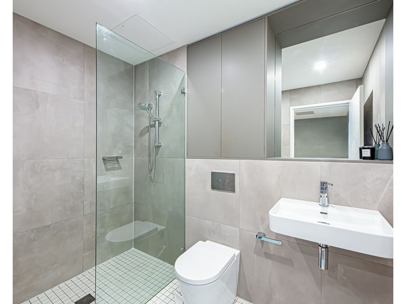 608/26B Lord Sheffield Circuit, Penrith NSW 2750