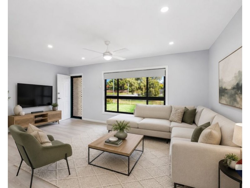 8 LANDERS STREET, Werrington NSW 2747