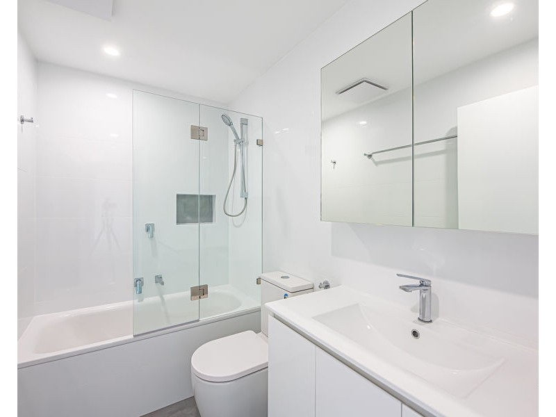 8 LANDERS STREET, Werrington NSW 2747