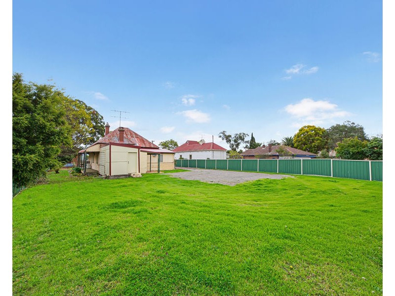 16 MACQUARIE AVENUE, Penrith NSW 2750