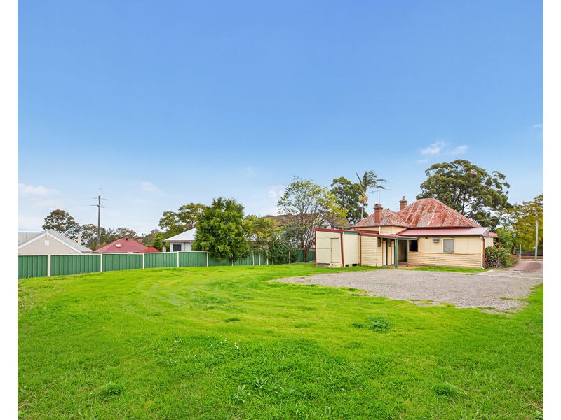 16 MACQUARIE AVENUE, Penrith NSW 2750