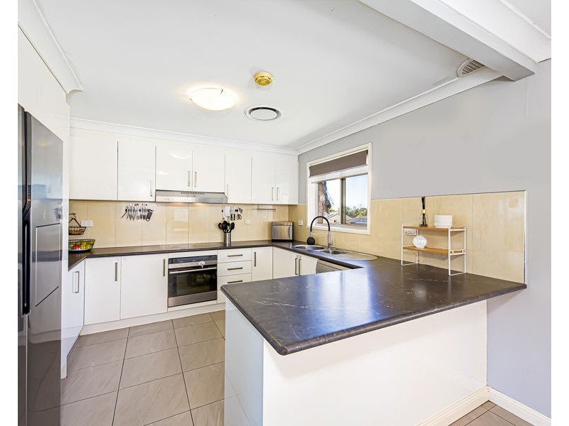 10 OVENS DRIVE, Werrington County NSW 2747