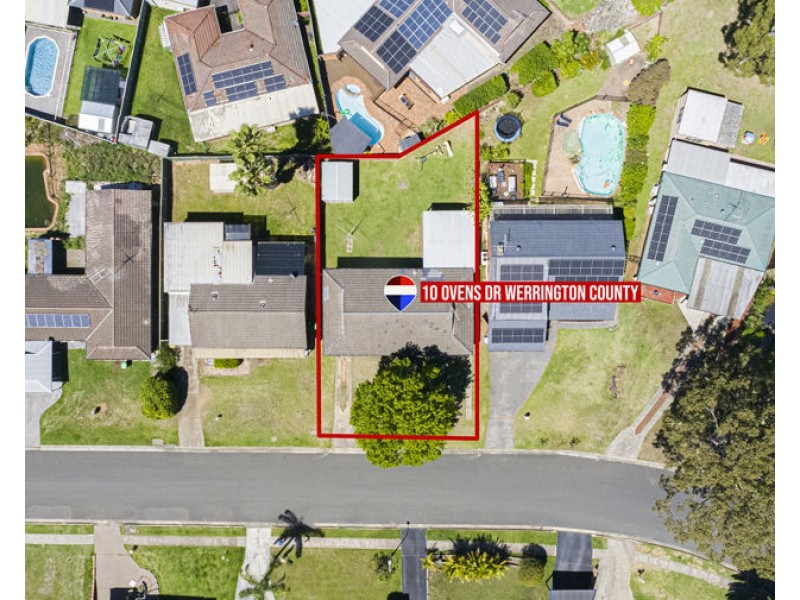 10 OVENS DRIVE, Werrington County NSW 2747