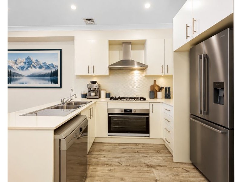 122 Lord Sheffield Circuit, Penrith NSW 2750