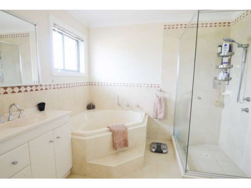 10 Ridge st,, Glenwood NSW 2768