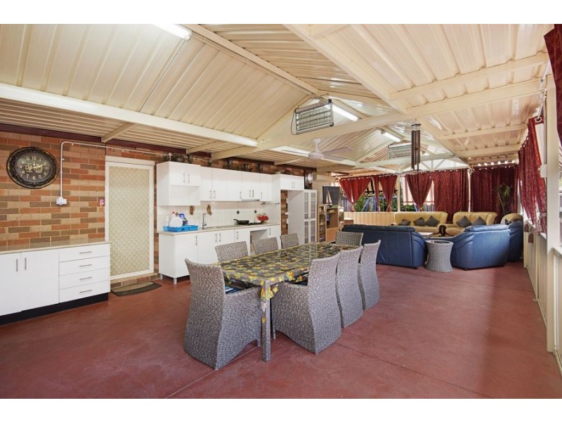 4 Acri St,, Prestons NSW 2170