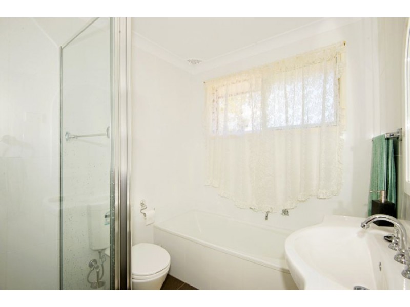 5 Gosse Court, St Clair NSW 2759