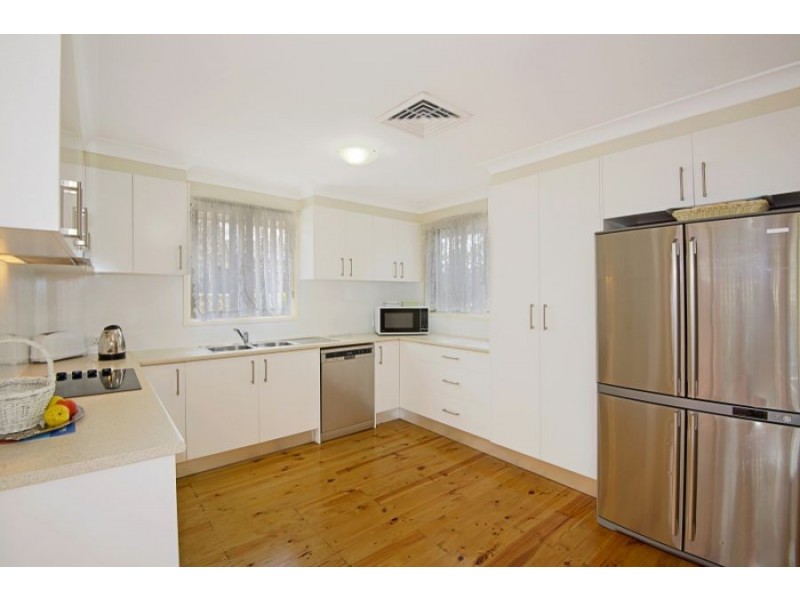 5 Gosse Court, St Clair NSW 2759