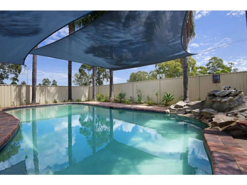 5 Gosse Court, St Clair NSW 2759