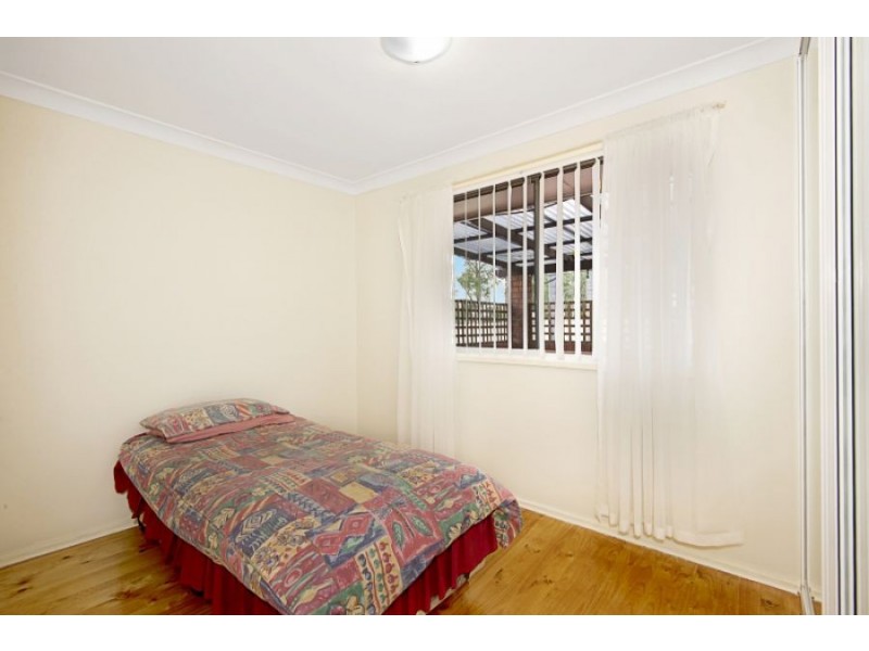 5 Gosse Court, St Clair NSW 2759