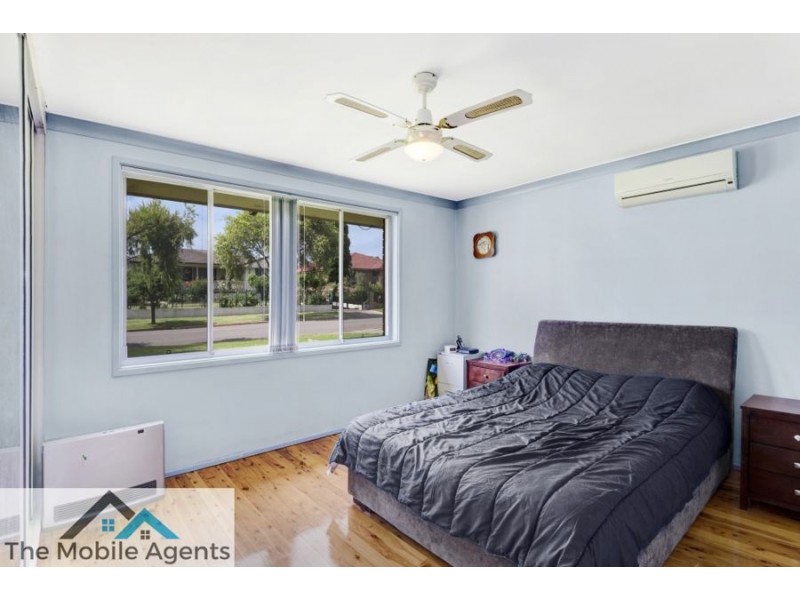 38 thrift place, Colyton NSW 2760