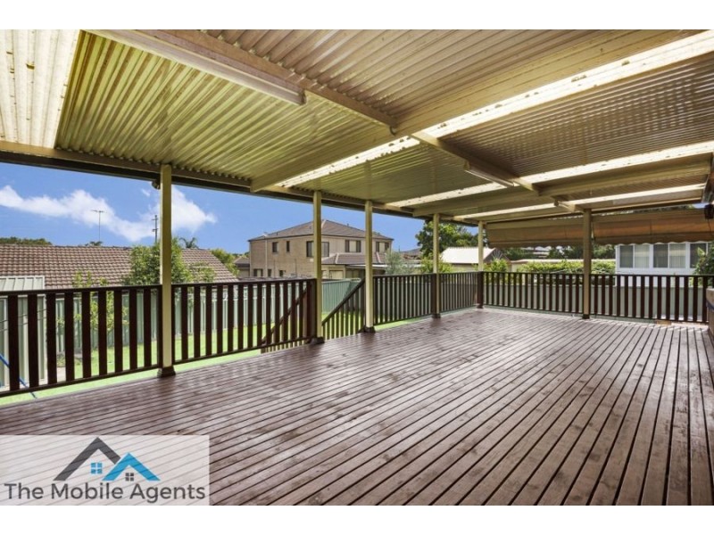 38 thrift place, Colyton NSW 2760