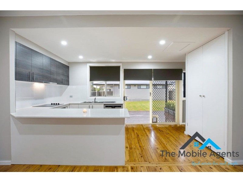 12 Leonard Street, Colyton NSW 2760