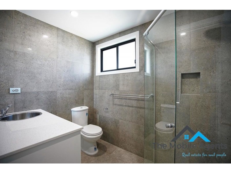 12a Leonard Street, Colyton NSW 2760