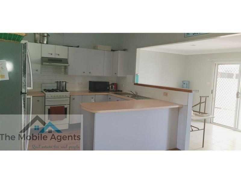 37a Melbourne street, Oxley Park NSW 2760