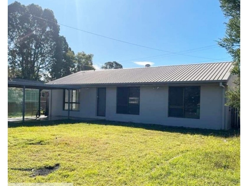 18 Helen Street, North Booval QLD 4304