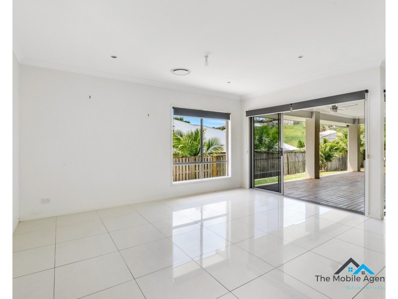 22 Bushland Place, Maudsland QLD 4210