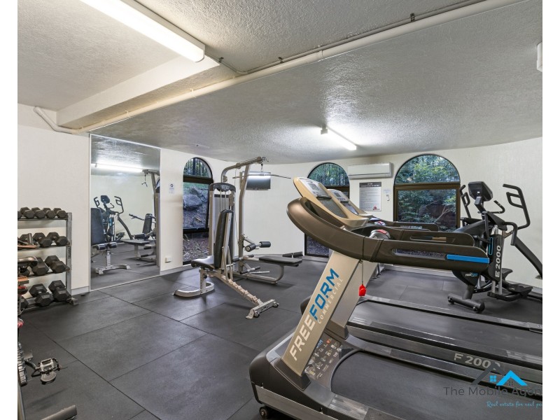 19/24 HAMILTON AVENUE, Surfers Paradise QLD 4217