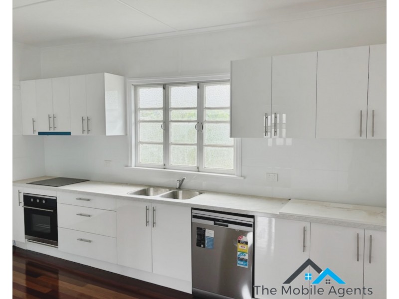 28 SYDNEY STREET, Brassall QLD 4305