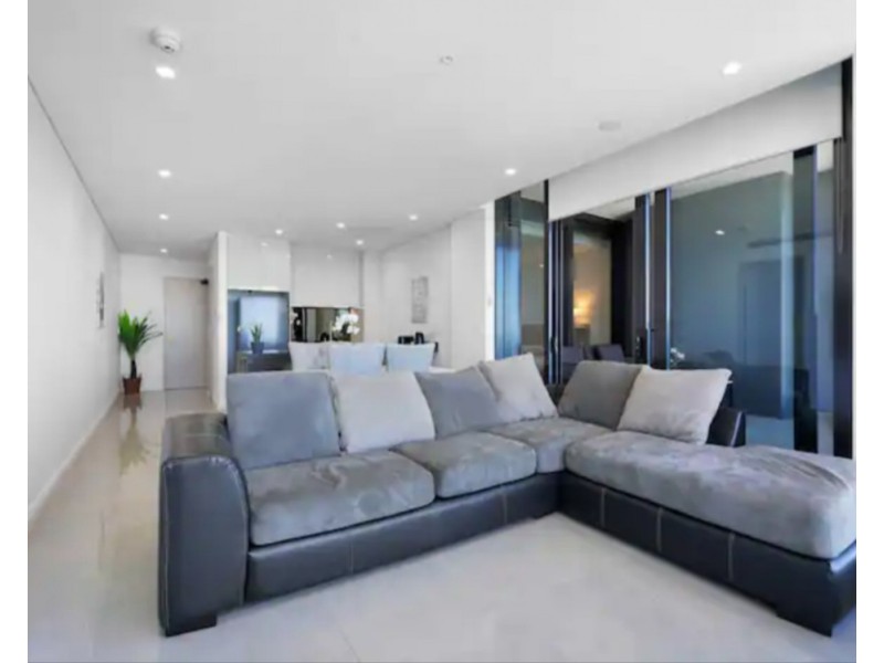 7201/88 THE ESPLANADE, Surfers Paradise QLD 4217